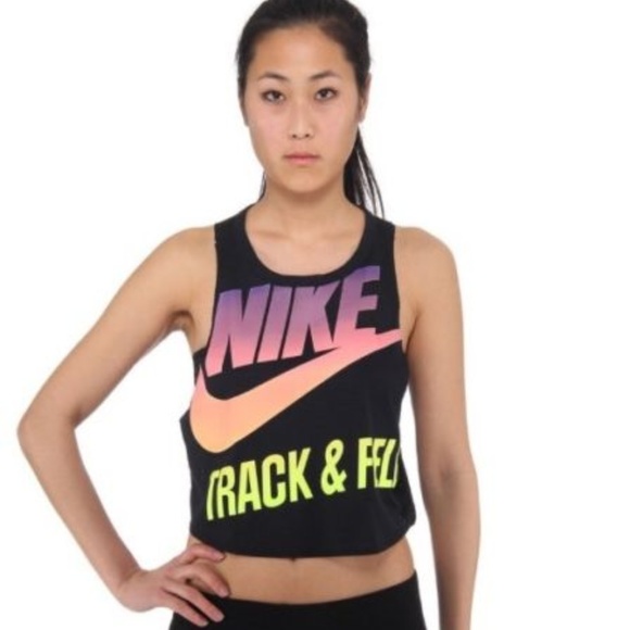 nike track and field crop top